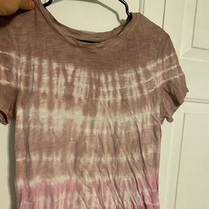 Old Navy T-Shirt